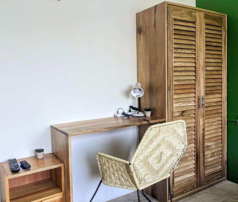 Studio -Trees At Mikasa- Near Beach, Pool, Fast Wifi, Ac & King Bed ปูแอร์โตเอสกอนดิโด ภายนอก รูปภาพ